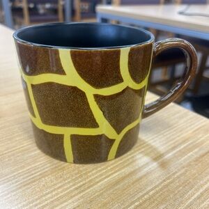 Very large Giraffe Coffee Mug Animal Print Blue Harbour Ceramic CupGiraffe Print